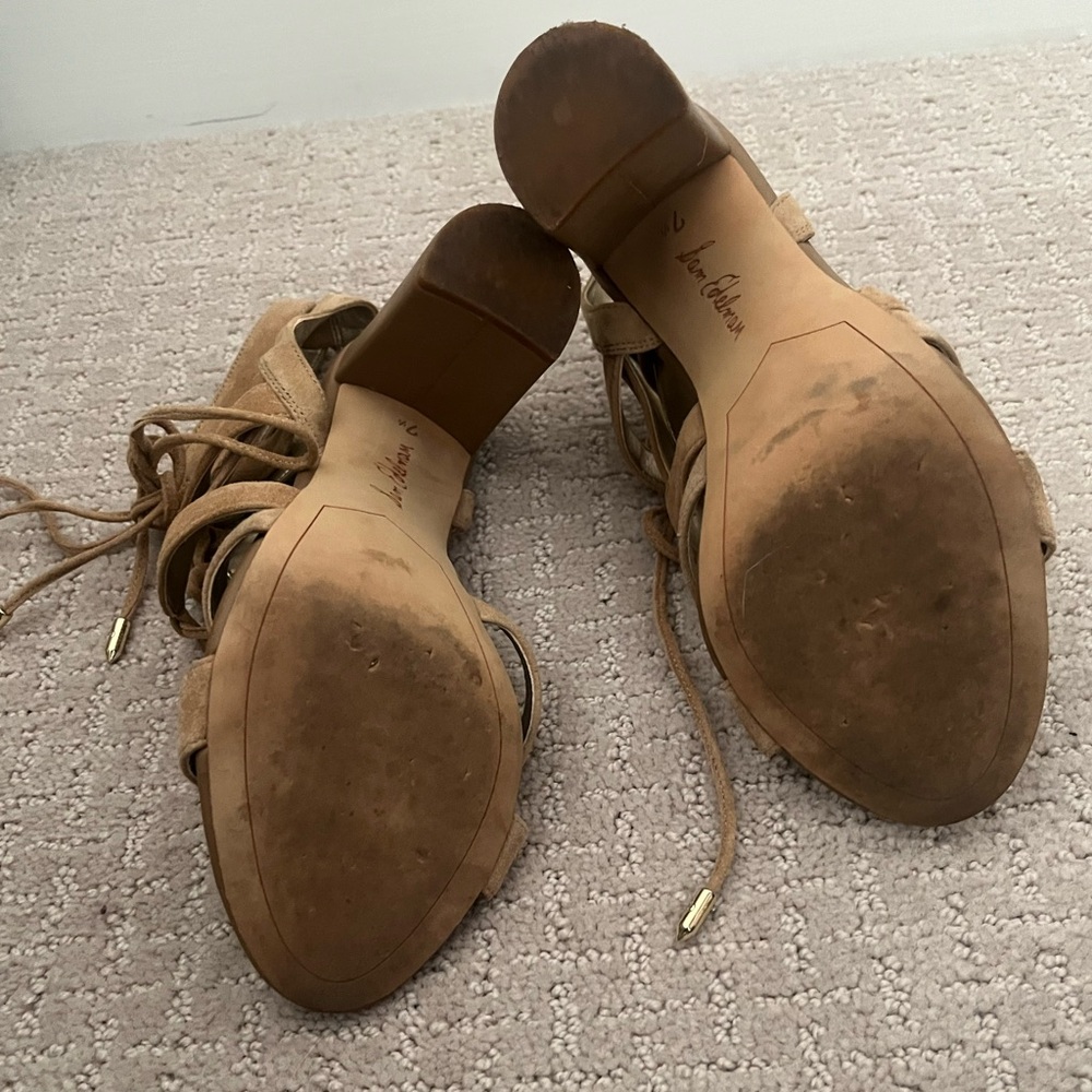 Strapping Sandals - Picture 3 of 5